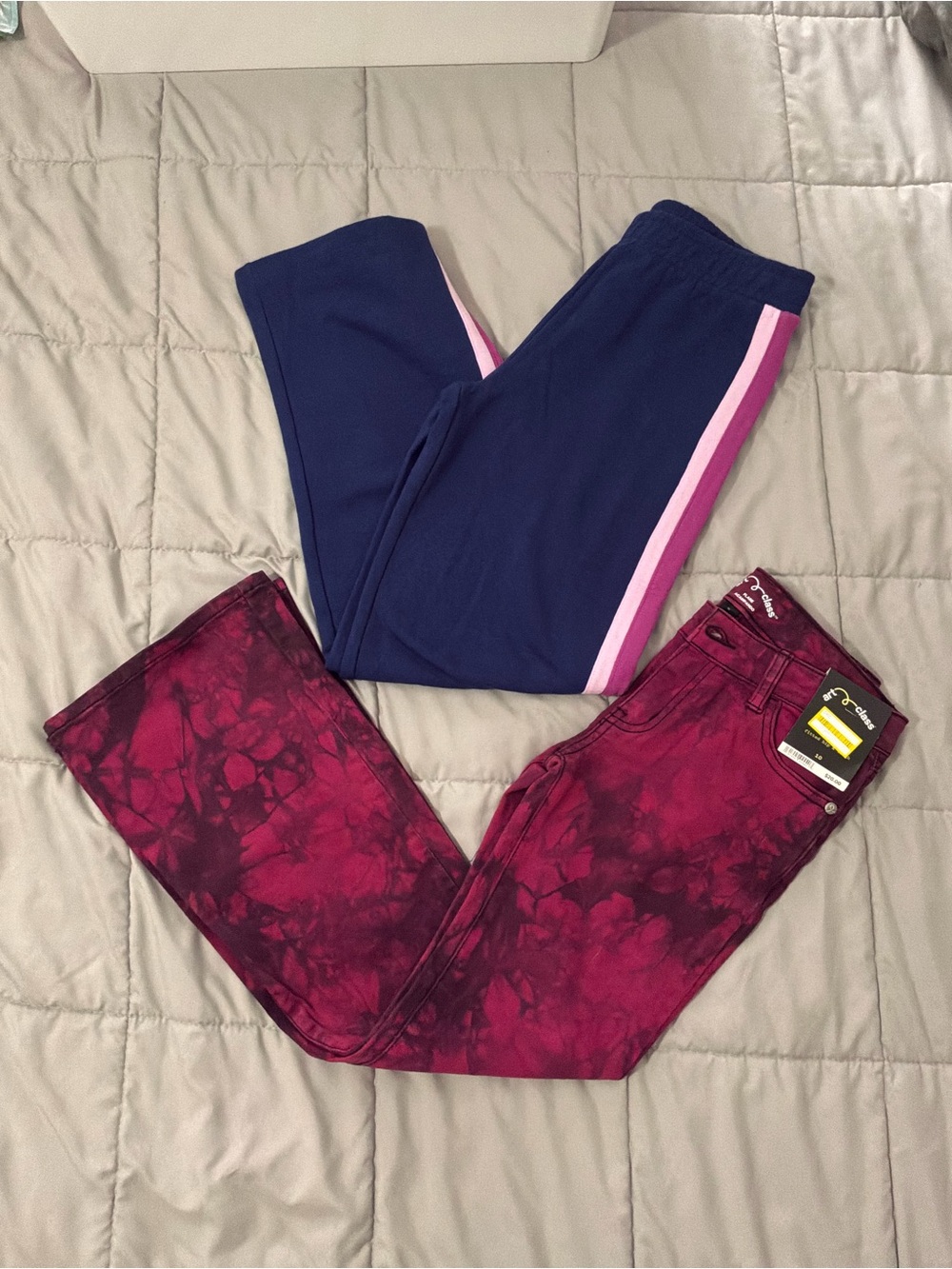 Bundle Lot of 2 Art Class Flare Tie Dye Jeans & Ideology Sweatpants Size 10